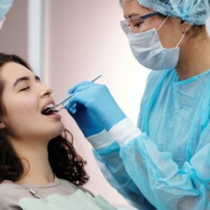 8 Factors to Consider When Choosing a Dentist